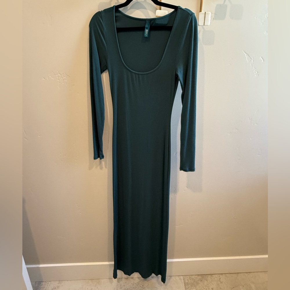 Never worn SKIMS dress